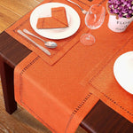 nappe table tissu texturé gris beige orange bordures ajourées scintillantes intérieur rustique moderne