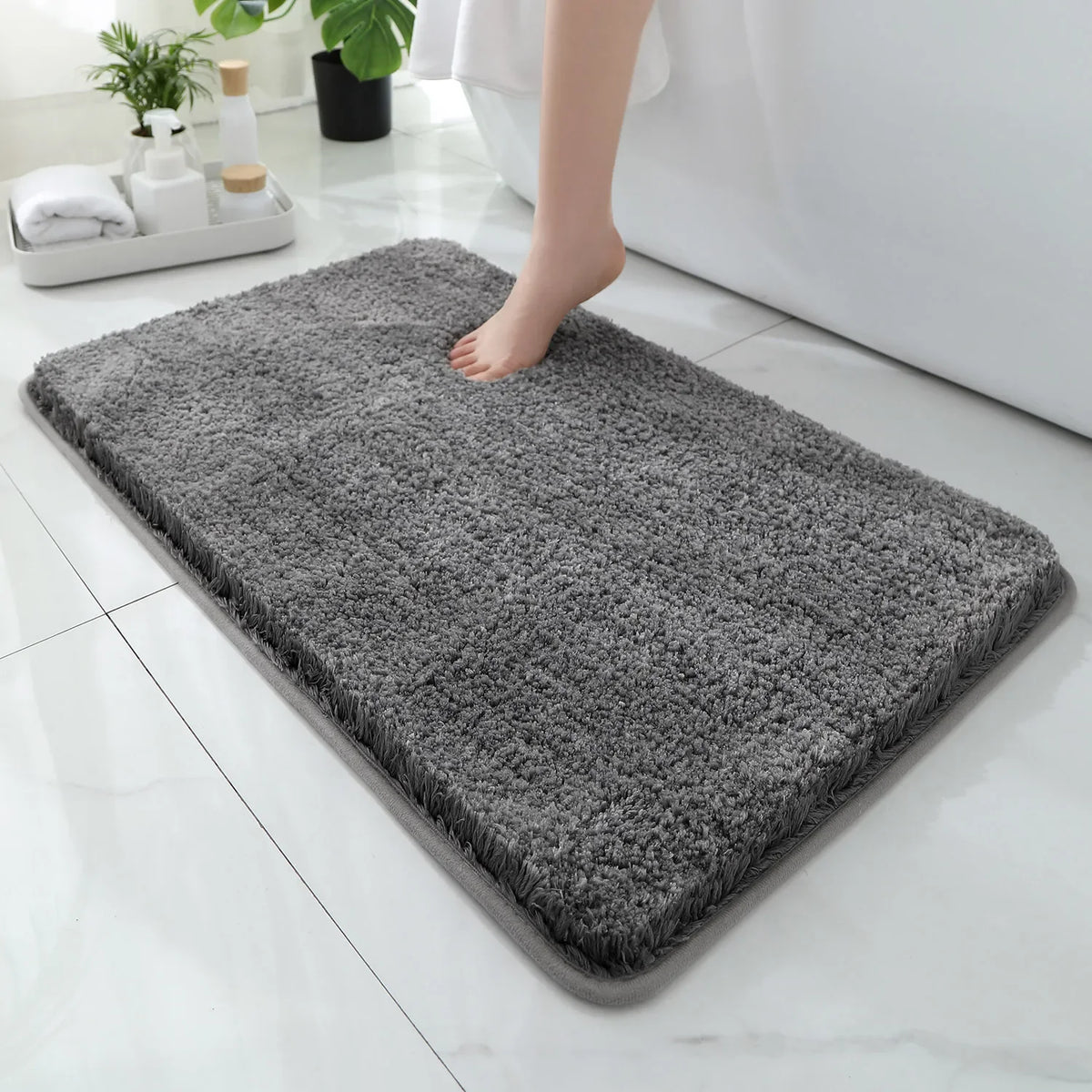 tapis bain peluche épais antidérapant doux moderne salle bain gris rose confortable
