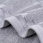 serviette bain coton absorbant rapide motif géométrique gris clair moderne 140x70cm