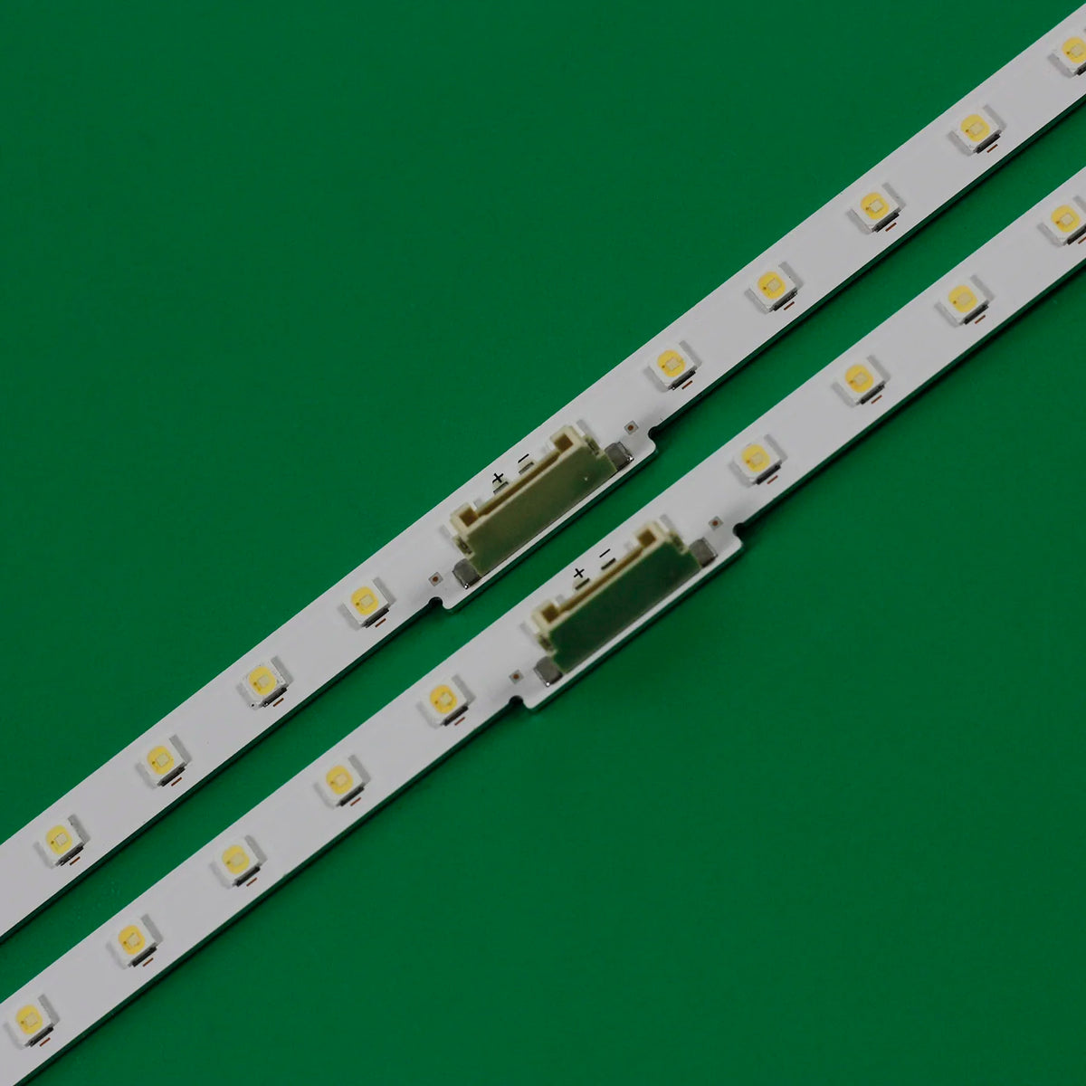 ruban led blanc mat moderne adhésif connecteur extrémités led éclairage decoration intérieure facile