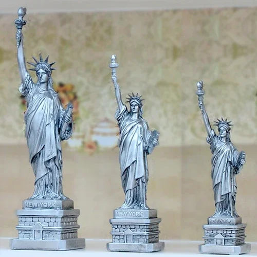 statuette statue liberté résine miniature vert turquois blanc bronze doré base inscription york usa