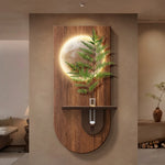 Applique murale installée dans un couloir avec décoration verte