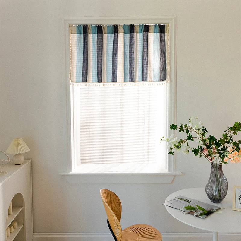 Rideau half rayés semi transparent bohème franges finition lin aspect texturé chambre