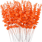 vase blanc moderne fleurs artificielles feuilles vertes décoration table intérieure