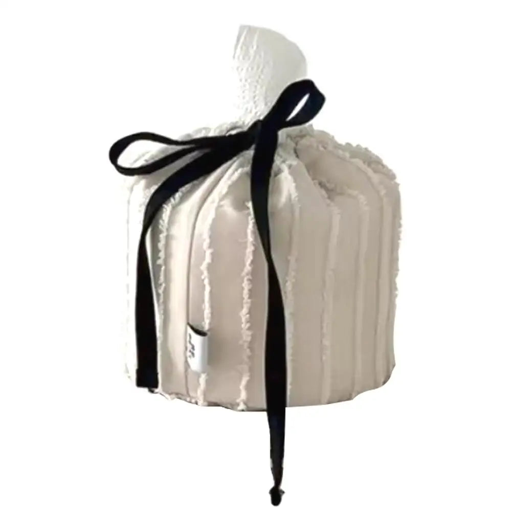 Sac mouchoirs soie rayures franges moderne noir beige clair foncé mouchoirs blancs