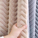 rideau moderne rayures diagonales beige clair gris clair doublure velours isolation thermique lumière opaque