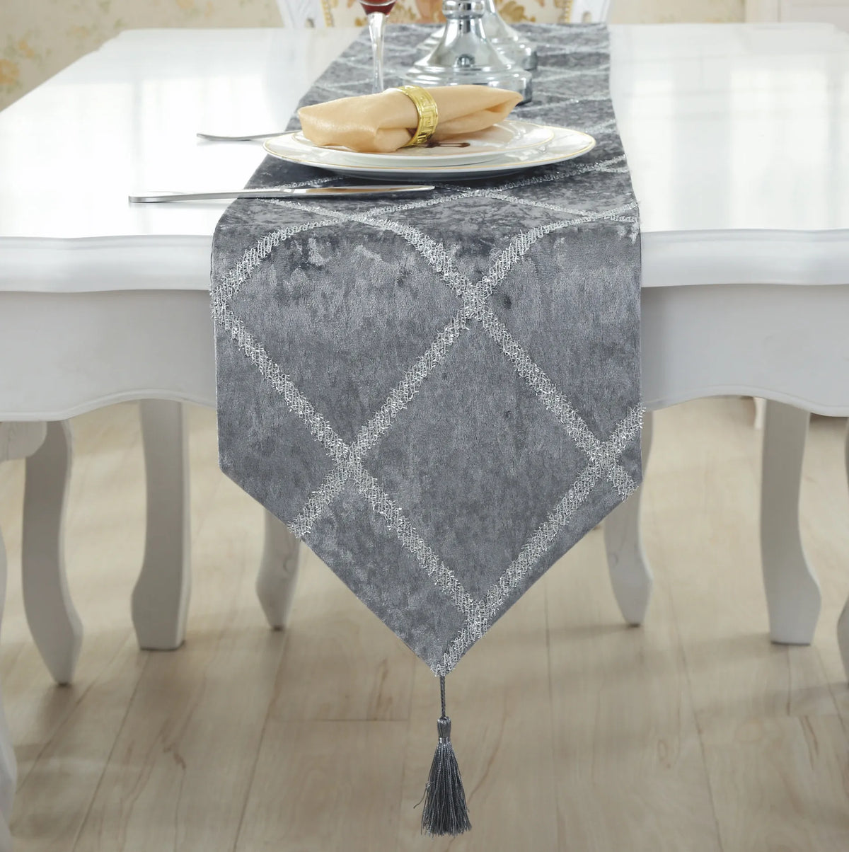 table chevet chemin table bleu noir rouge gris classique carreaux velours printemps été automne