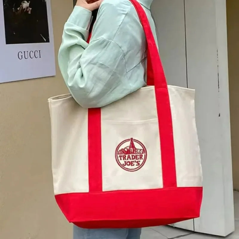 sacs toile colorés blanc vert violet rouge jaune logo trader joes poignées tissu casual