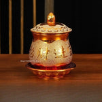 coupes décoratives or géométriques texture granulée classique élégant offrandes buddhistes ensemble ceremonial