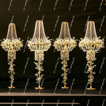lampe table dorée strass élégante chaînettes pendantes classique base solide festive anniversaire mariage