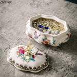 boîte bijoux céramique fleurs papillons dorure blanche bleue rose verte dorée classique