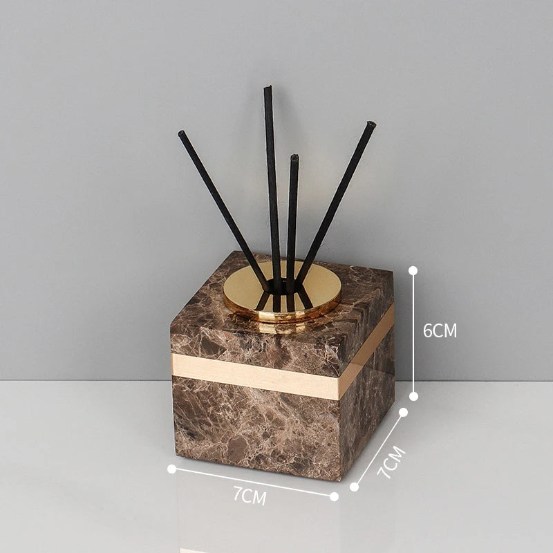 ensemble salle bain marbre moderne marron doré distributeur savon tasse brosse dents adhésif