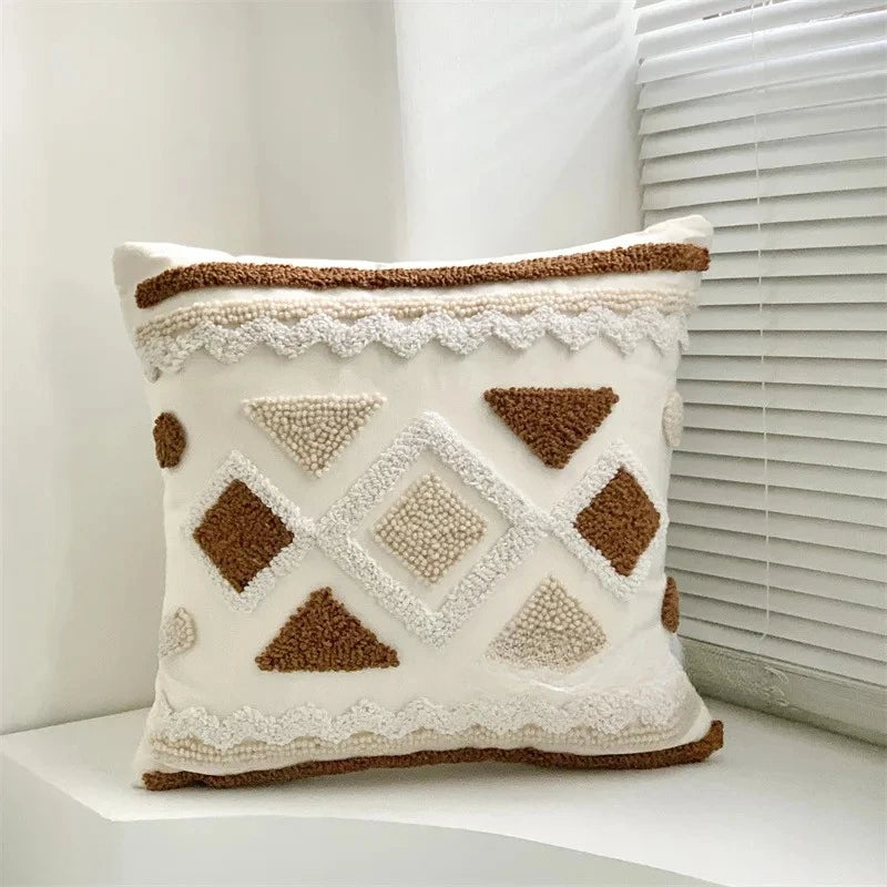 coussin brodé polyester moderne bohème motif géométrique blanc beige bleu gris marron 45x45cm