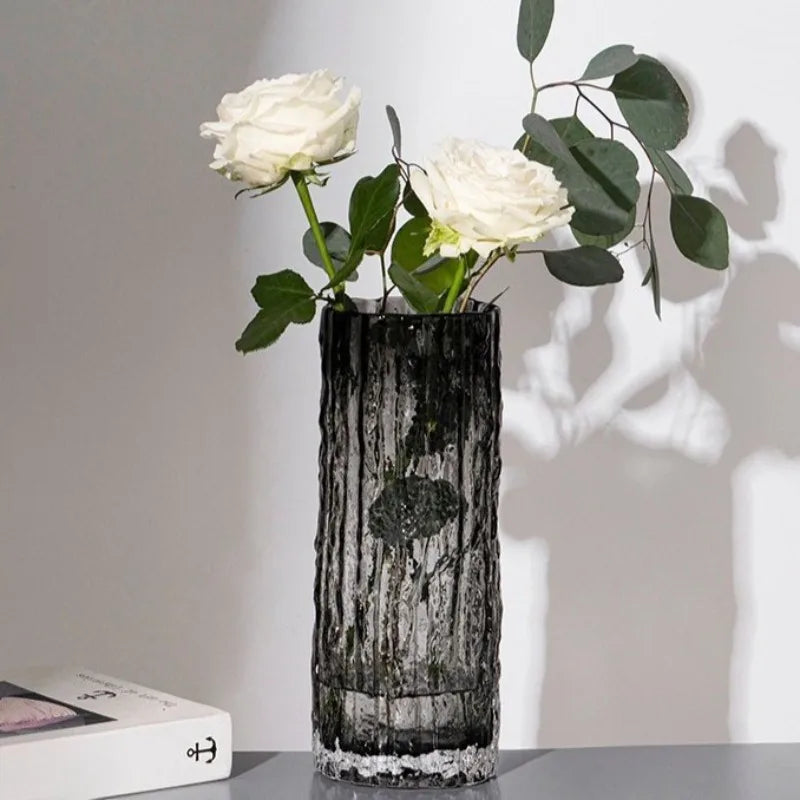 Vase verre moderne noir fumé aspect écorce semi transparent organique chambre salon