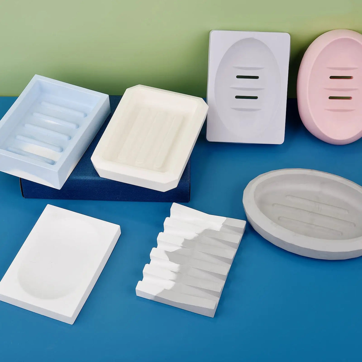 moules savon silicone blanc bleu rose moderne lignes horizontales verticales adhésif