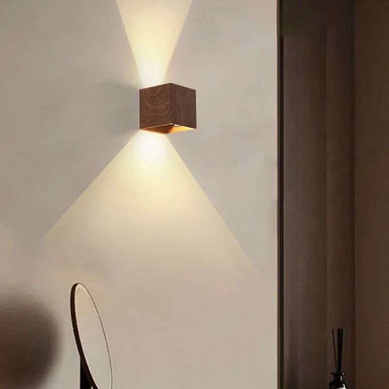 lampe murale bois moderne éclairage quotidien entrée chambre coucher salle manger étude lumière led