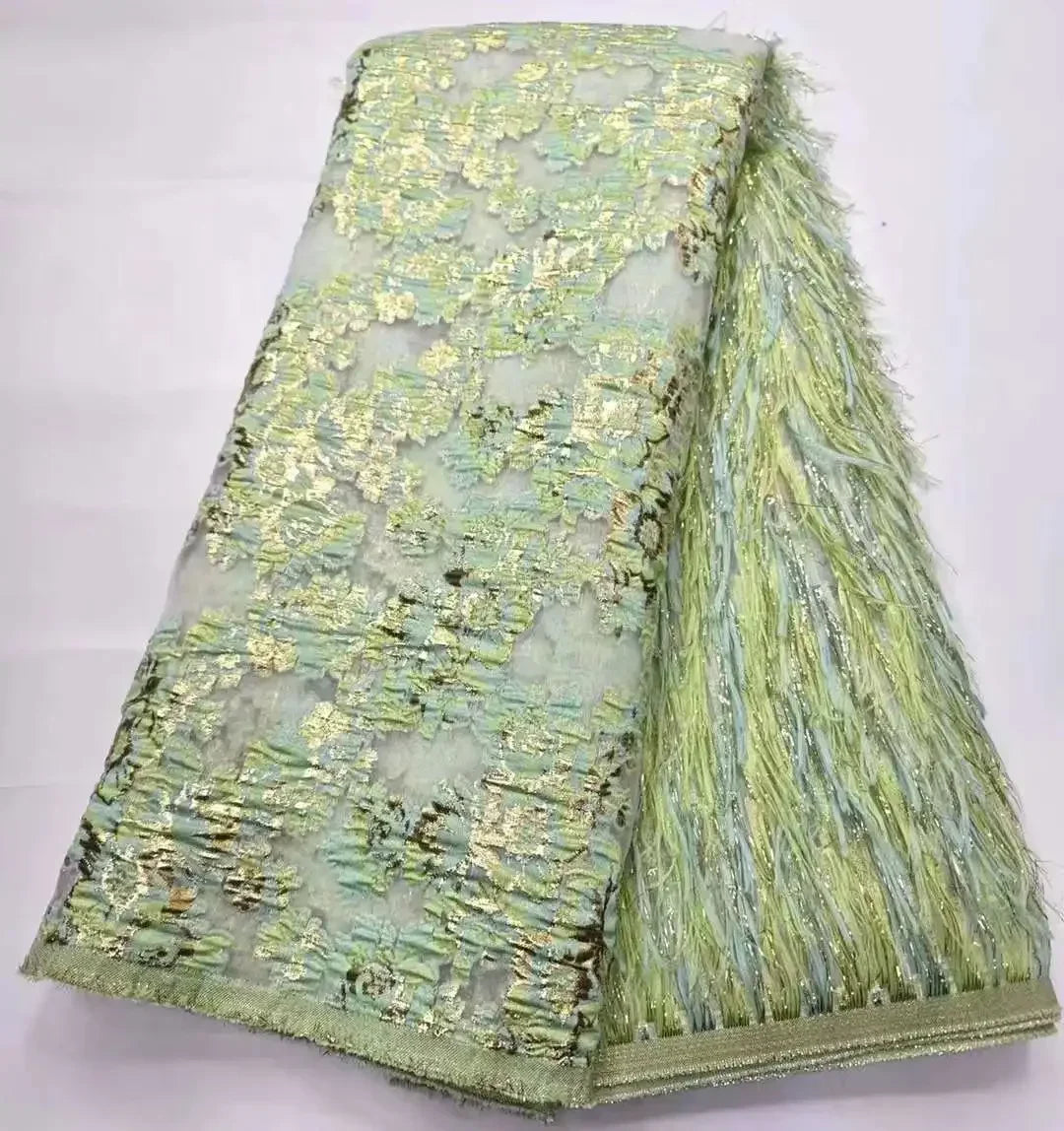 tissu dentelle brodée franges élégant vert clair bleu noir rose pâle blanc jaune doré