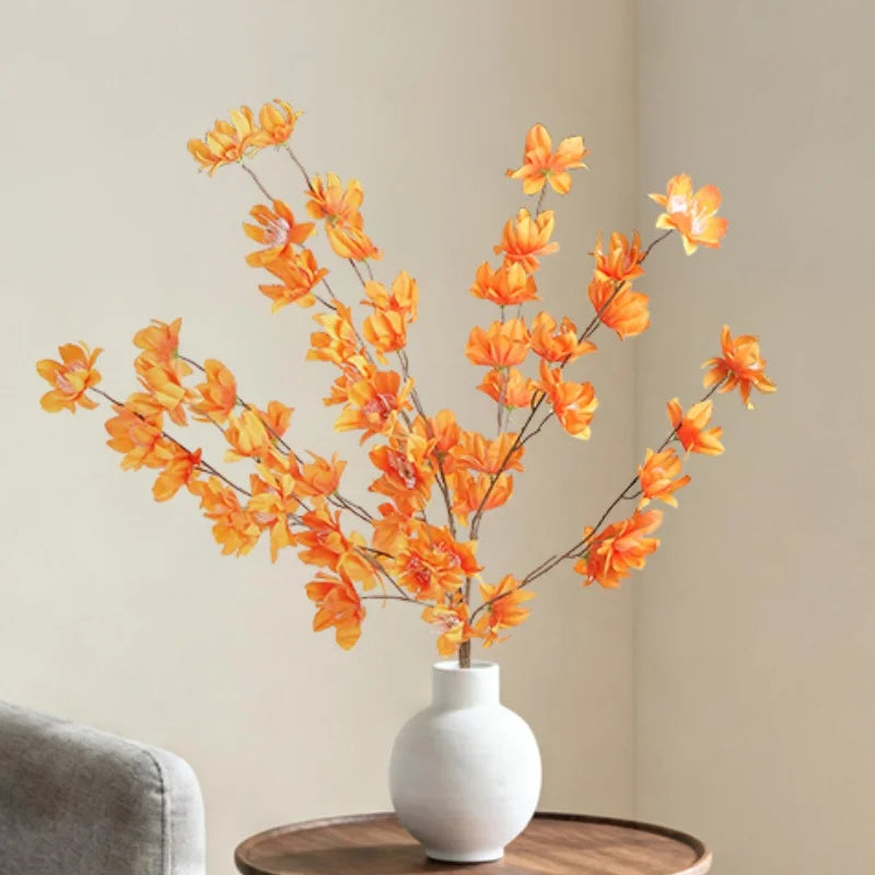 décoration intérieure bouquet fleurs artificielles rose naturel blanc orange rouge bleu vase minimaliste