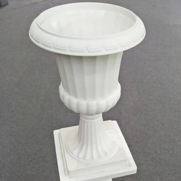 vase noir blanc rayures horizontales intérieur extérieur décoration jardin maison