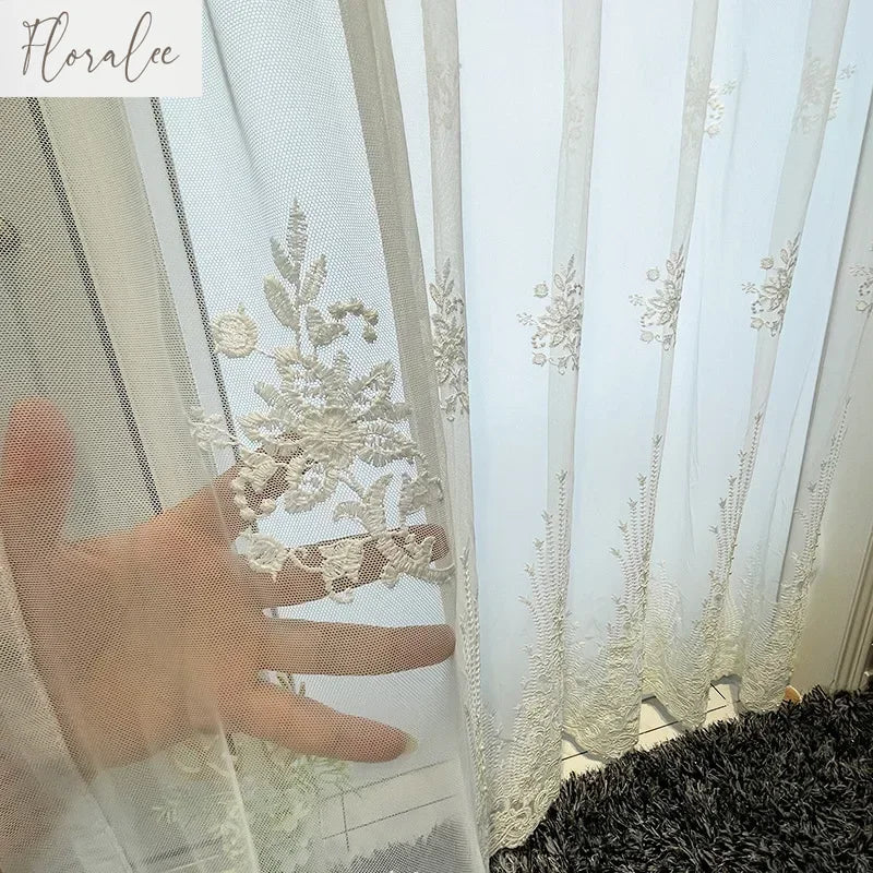 rideau tulle blanc transparent broderie florale classique salon chambre fenêtre maison