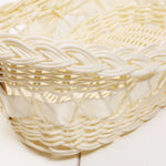paniers tressés imitation rotin ornements dentelle rubans mariage rustique beige clair empilables utilisation multiple