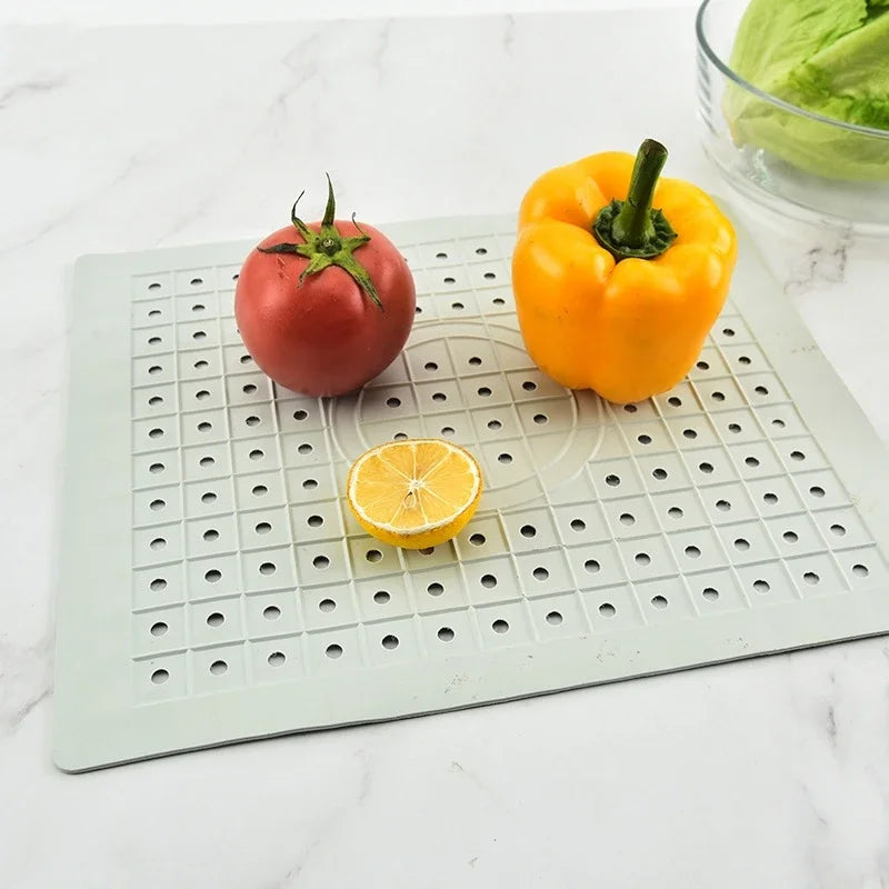 tapis cuisine moderne perforé adhésif noir blanc vertclair