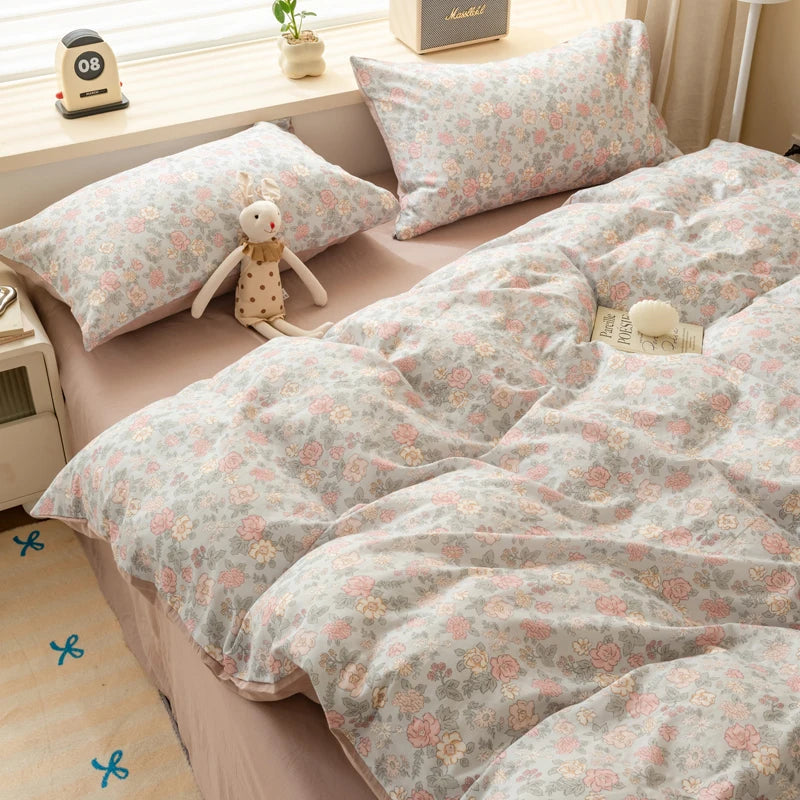Chambre décorée avec housse de couette gaze coton et coussins assortis