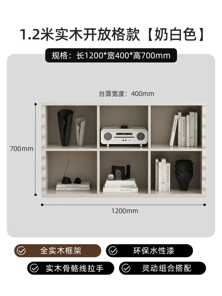 meuble rangement moderne bois blanc salon minimaliste livres vinyle vase lampe photo tapis