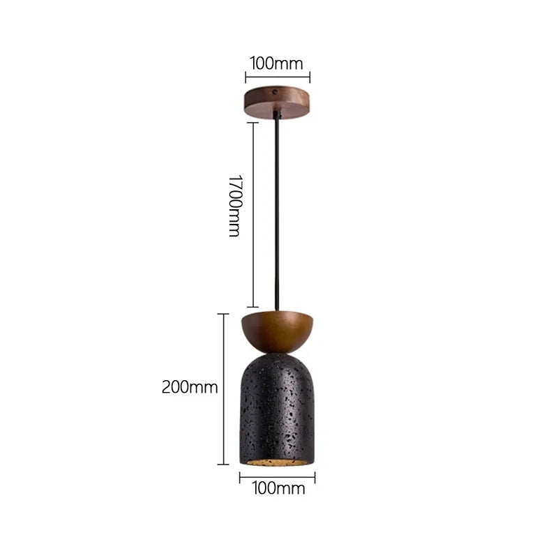 Vue de côté de la lampe suspendue en pierre brute