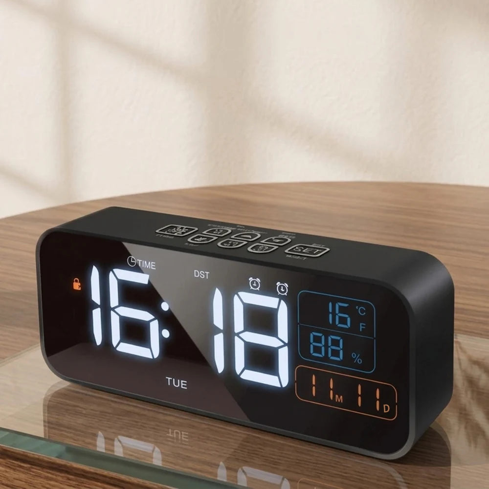 horloge numérique moderne affichage heure température humidité noir port usb