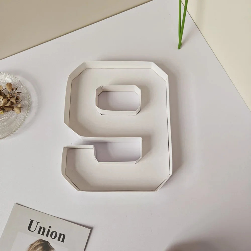 numéros carton blanc moderne anniversaire fête révélation sexe baptême minimaliste remplissables occassionnels évènements