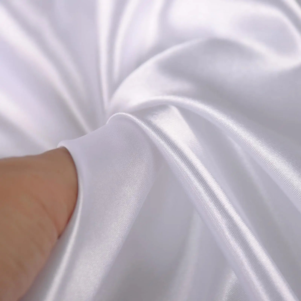 nappe satinée plissée élégante table blanc réutilisable festives occasions thématiques