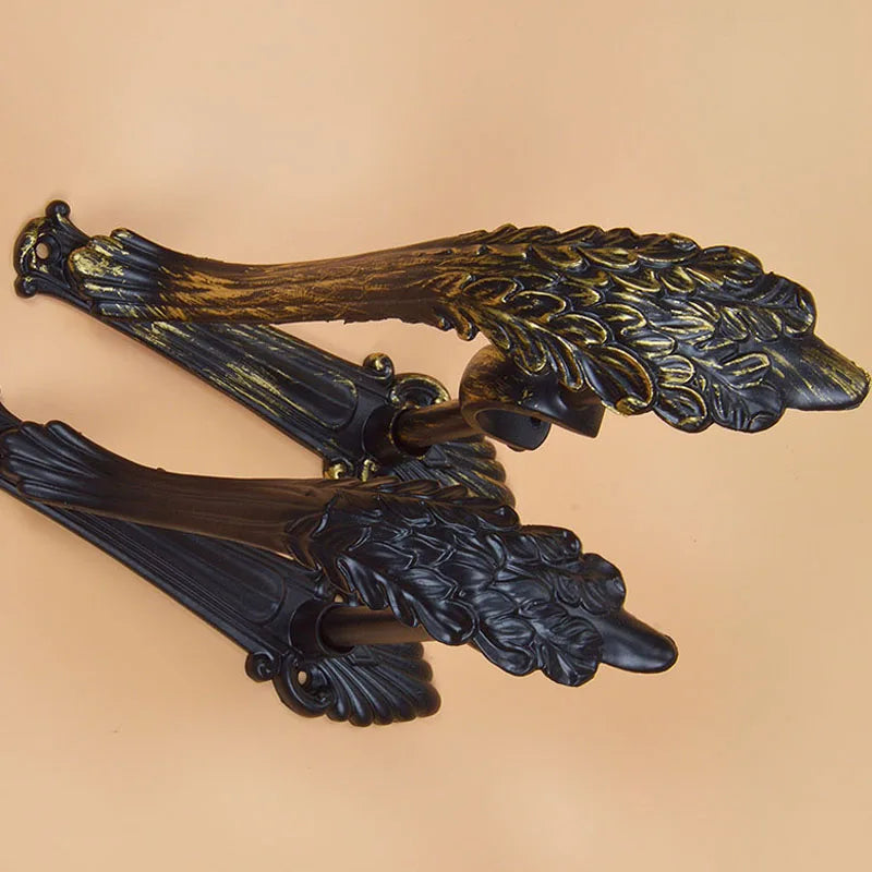 tige rideau classique dorée ornée motifs floraux noir eyelets double simple