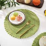 serviettes table rondes modernes vert clair tissées fils transparents respectueux environnement decoration table assises