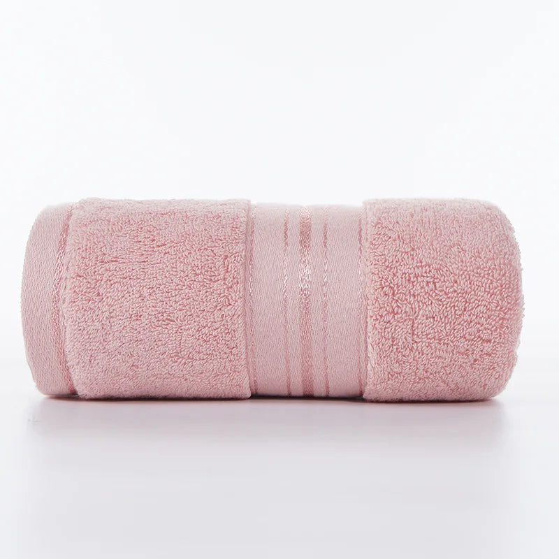 serviettes bain coton absorbantes douces rose clair gris blanc beige bleu marine rayures dorées