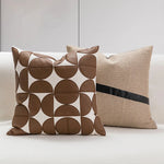 coussin géométrique laine coton contemporain beige gris noir décoratif sofa lit voiture