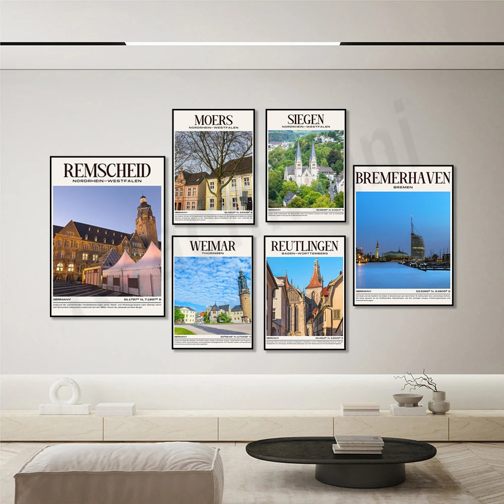 Série d'affiches touristiques mettant en valeur différentes villes d'Allemagne, notamment Remscheid, Siegen, Weimar, Reutlingen et Bremerhaven, avec des illustrations représentatives de chaque destination.