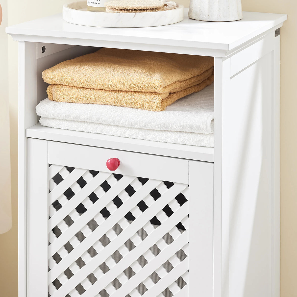 Dimensions de l'armoire de salle de bain 45x41,5x87cm en contexte