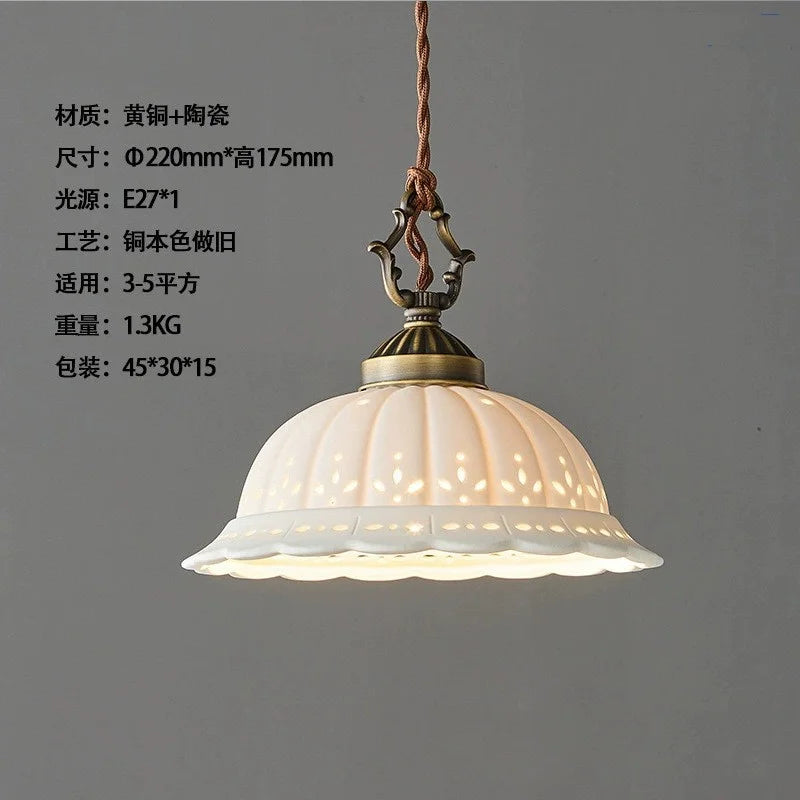 lampe suspendue classique blanc doré perforée ajourée contemporaine vintage chaîne câble électrique