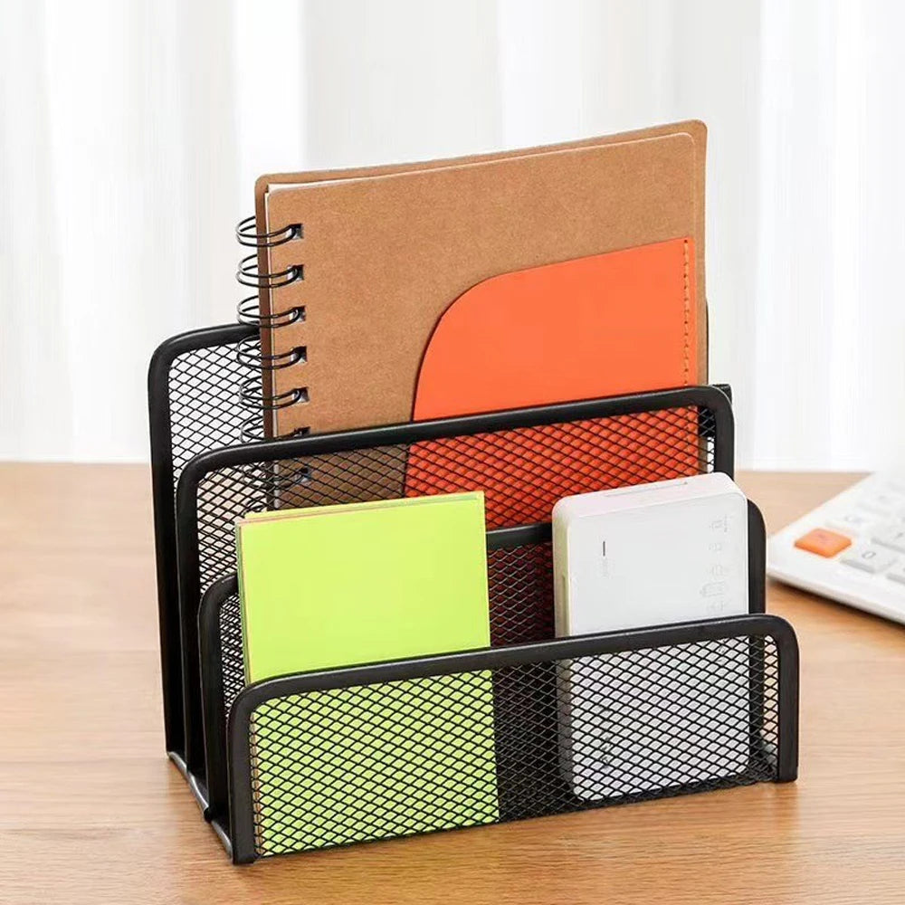 rangement industriel métal ajouré noir semi transparent trois compartiments postcards stylos lettres notebooks moderne