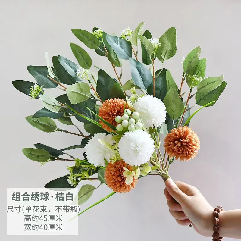 bouquet artificiel moderne fleurs boules feuilles vertes bleu blanc rouge