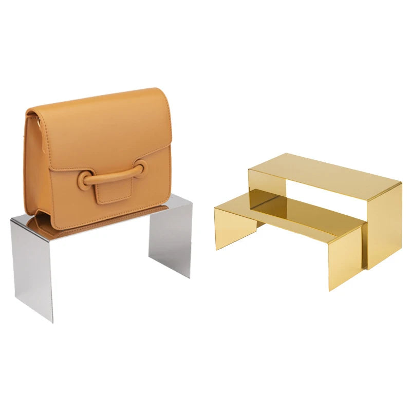présentoir chaussures sacs main étagère métal cuir moderne rangement chaussures chaussures talons dorés