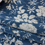 chemin table bleu marine blanc motif fleurs tissé franges classique rustique maison
