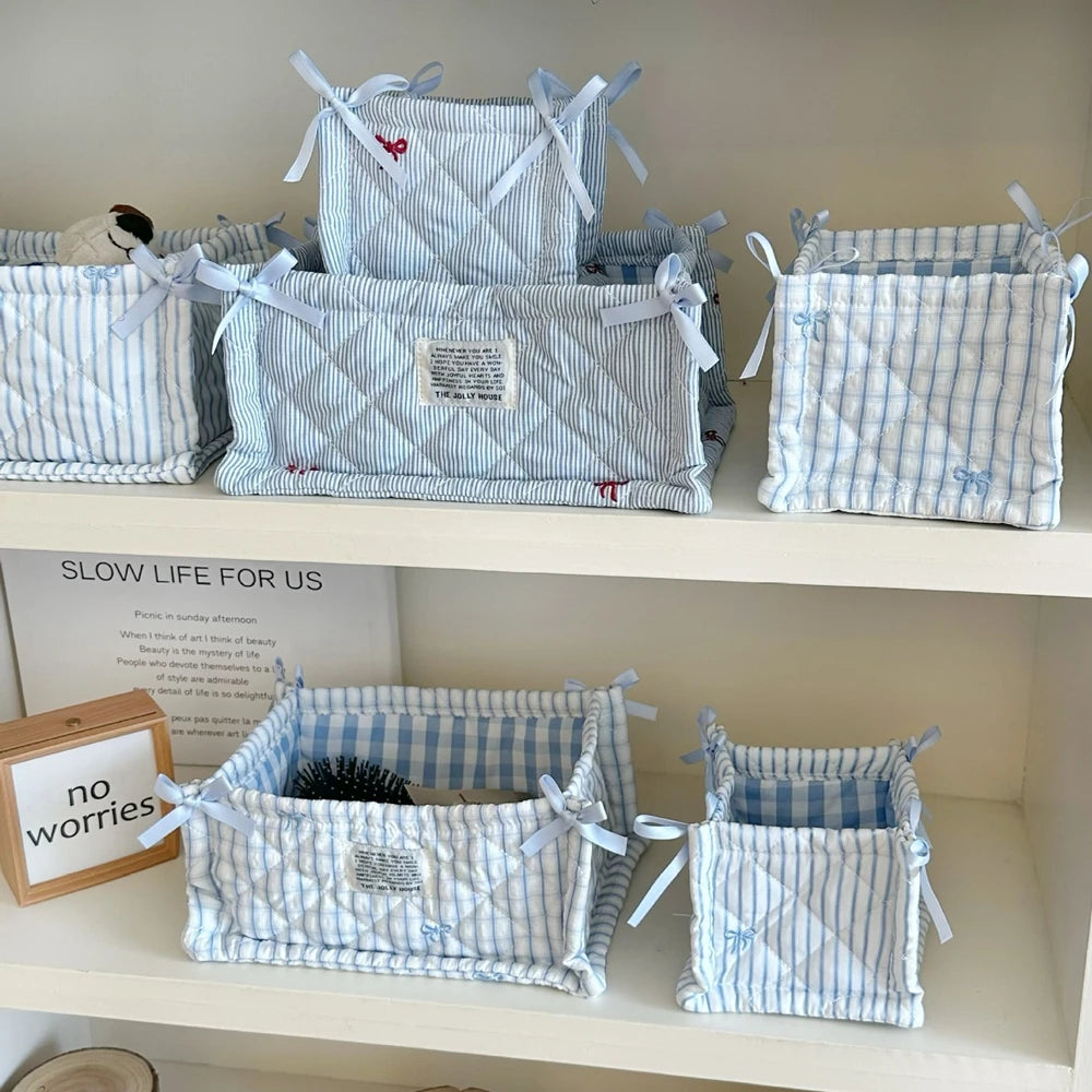 panier rangement tissu polyestère bleu clair rayures horizontales pliable utilisation multiple moderne décoratif rubans