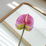 décoration intérieure fleurs artificielles rose verte feuilles modernes minimalistes chambre fête