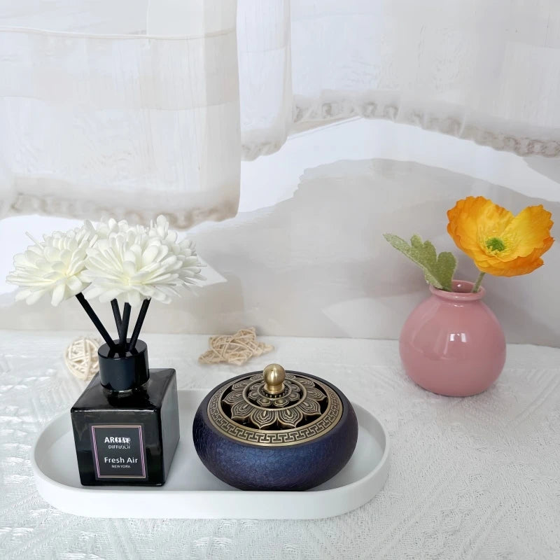 plateau ovale silicone blanc noir rangement cosmétiques bijoux moderne minimaliste