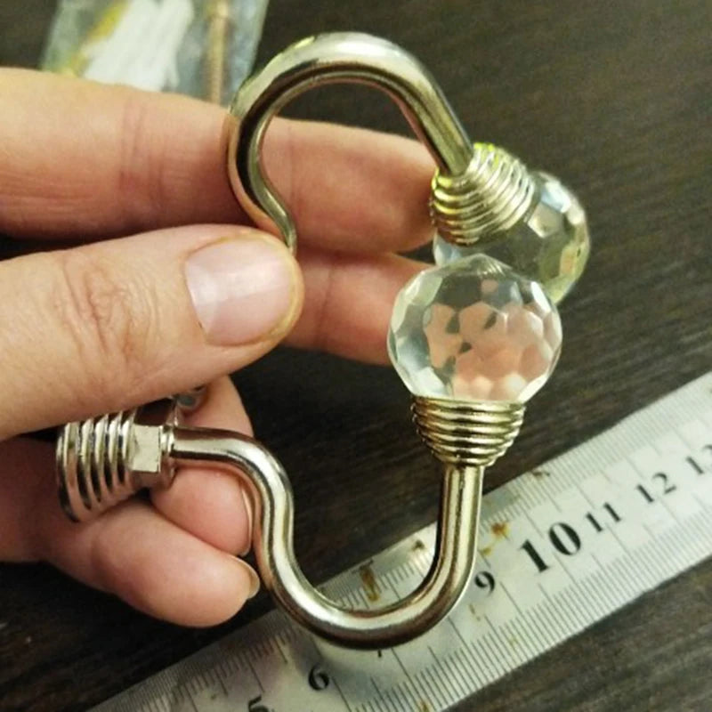 rideau boucle argentée transparente facettes moderne vis fixations élégantes inoxydables