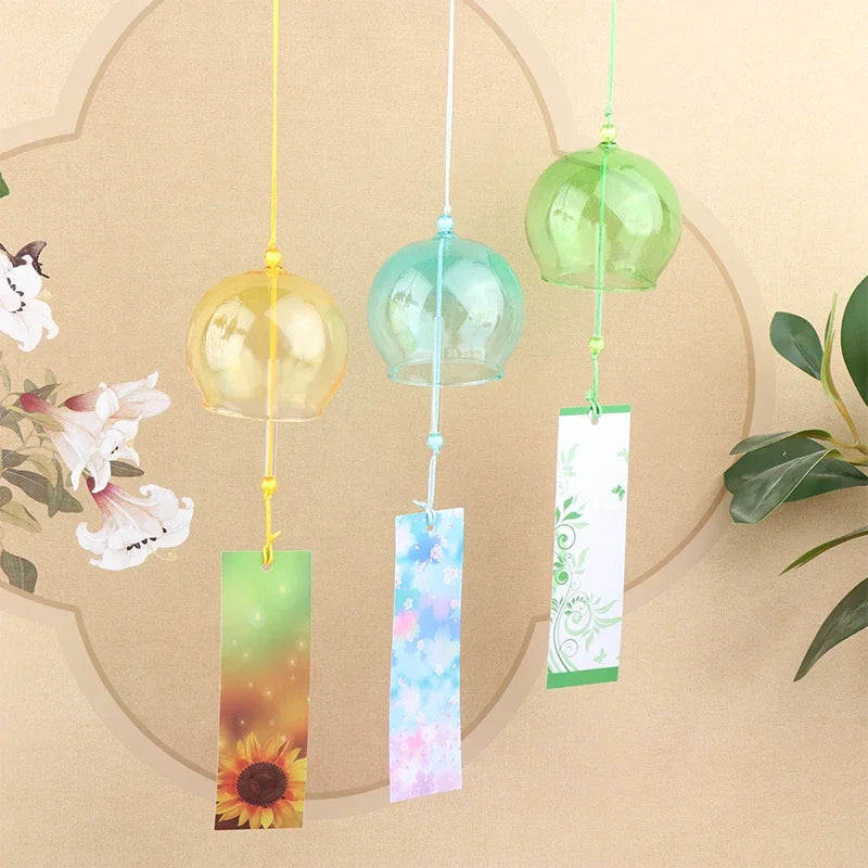 cloches vent transparentes modernes couleur rose vert jaune bleu clair motifs floraux