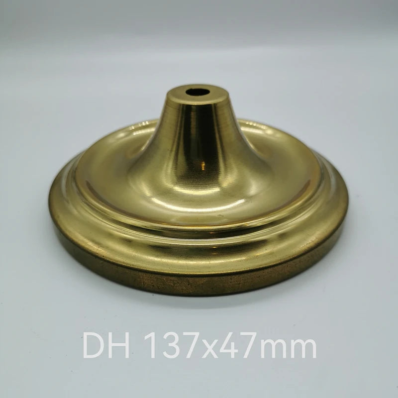 supports suspension lumineuse classique couleur doré matériau cuivre lisse brillant opacité