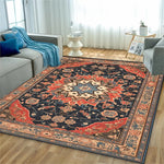 Un magnifique tapis oriental aux motifs floraux et géométriques sophistiqués, créant une atmosphère élégante et chaleureuse dans cette pièce lumineuse.